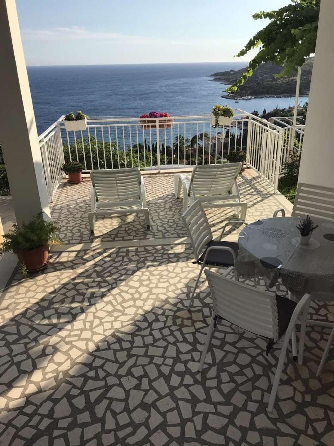 מליני Seven Seas Apartments מראה חיצוני תמונה