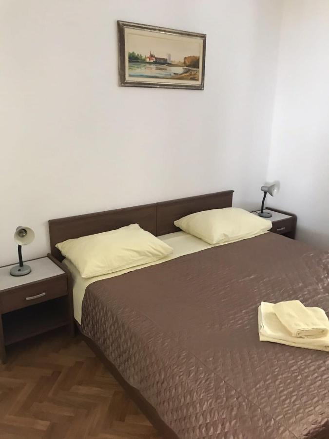 מליני Seven Seas Apartments מראה חיצוני תמונה